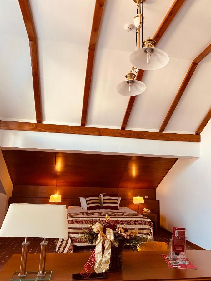 Casa Jasmine Hotel Брашов Екстериор снимка