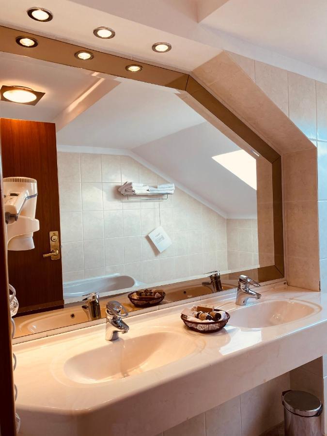Casa Jasmine Hotel Брашов Екстериор снимка
